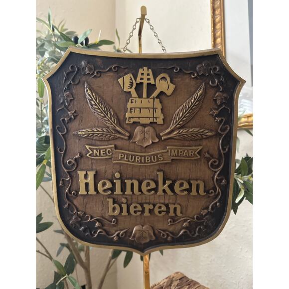Heineken Bieren Wall Plaque Beer Sign "Nec Pluribus Impar" Faux Wood 12.5" x 11” - Picture 1 of 13